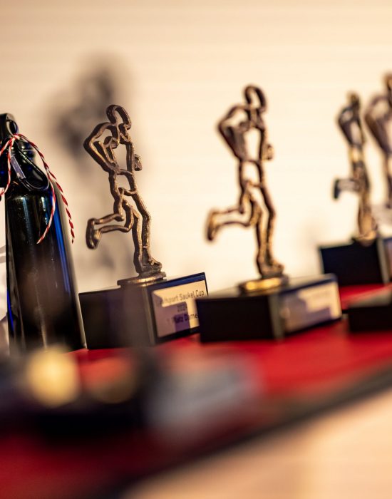 Asics Running Night 2024 am 05.11.2024 im VW Zentrum in Kempten. 



(Foto: Dominik Berchtold)

B-AL SPO