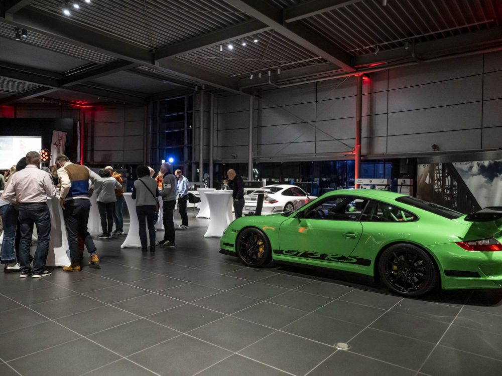 Asics Running Night am 07.11.2023 im Porschezentrum in Kempten. 



(Foto: Dominik Berchtold)

B-AL SPO